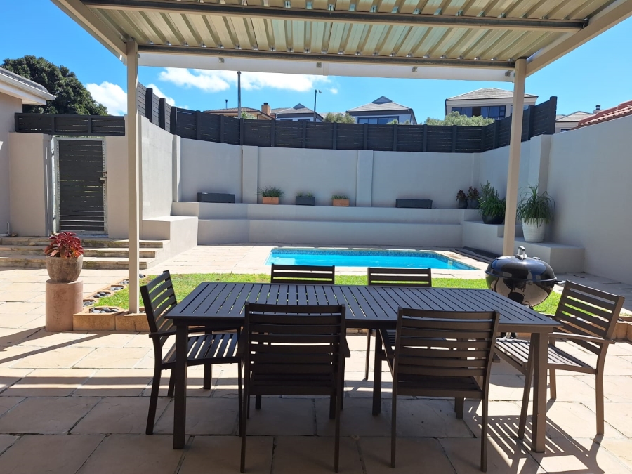 3 Bedroom Property for Sale in Protea Heights Western Cape